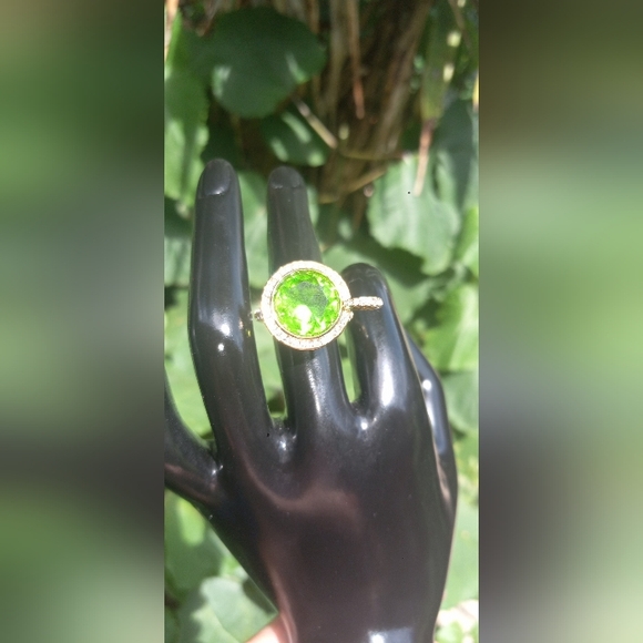 Martini Glass Shape ring - Picture 5 of 16